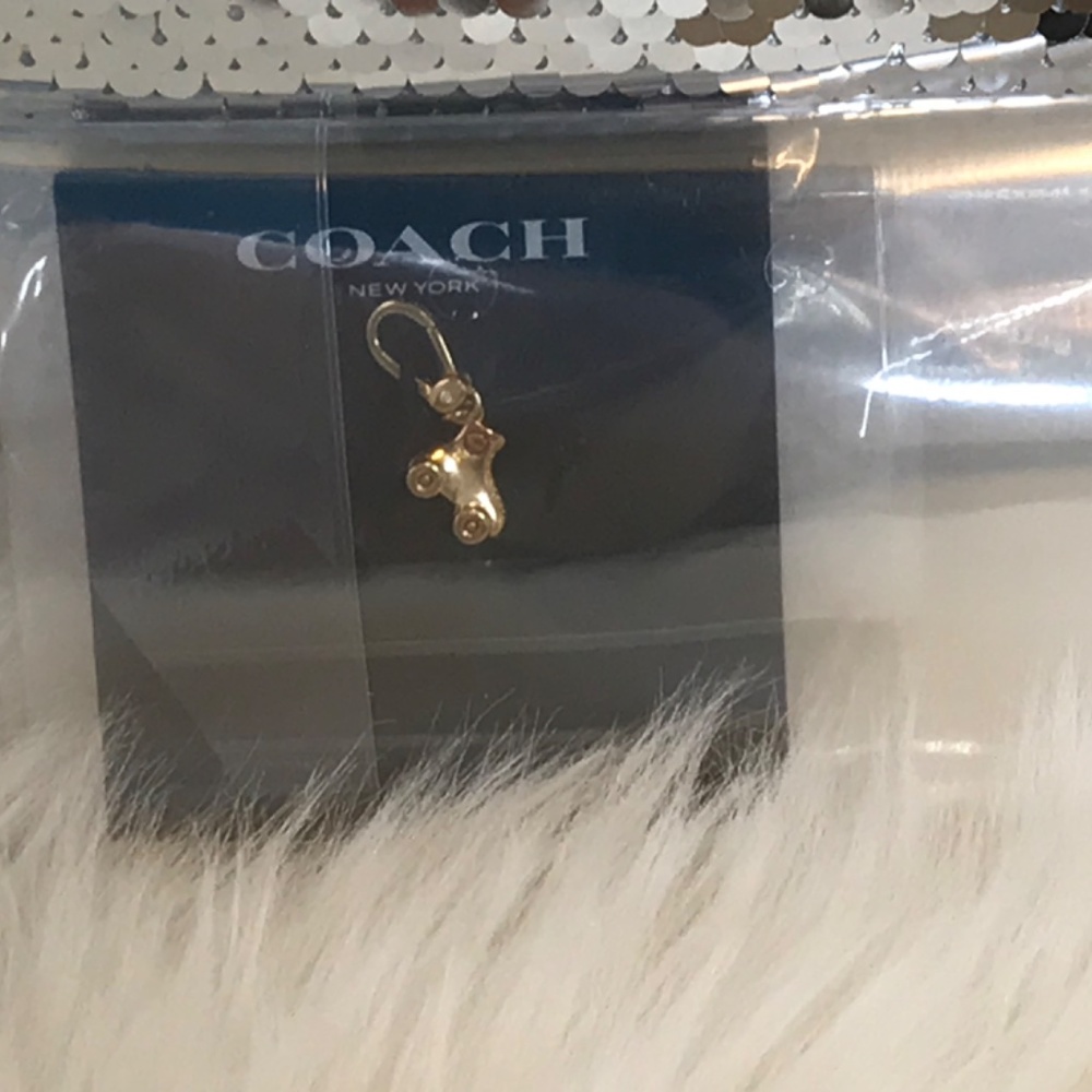 NWT Coach Gold Tone Limited Edition Roller Skate Charm Still In Packaging - Picture 10 of 12